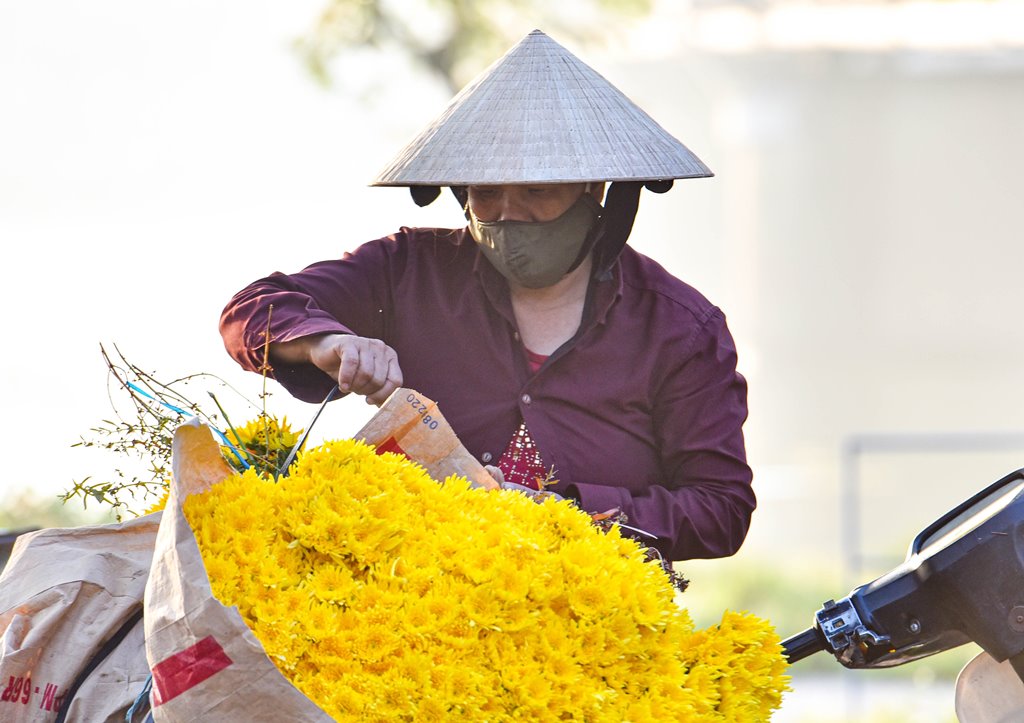 Preparing to bring flowers to town