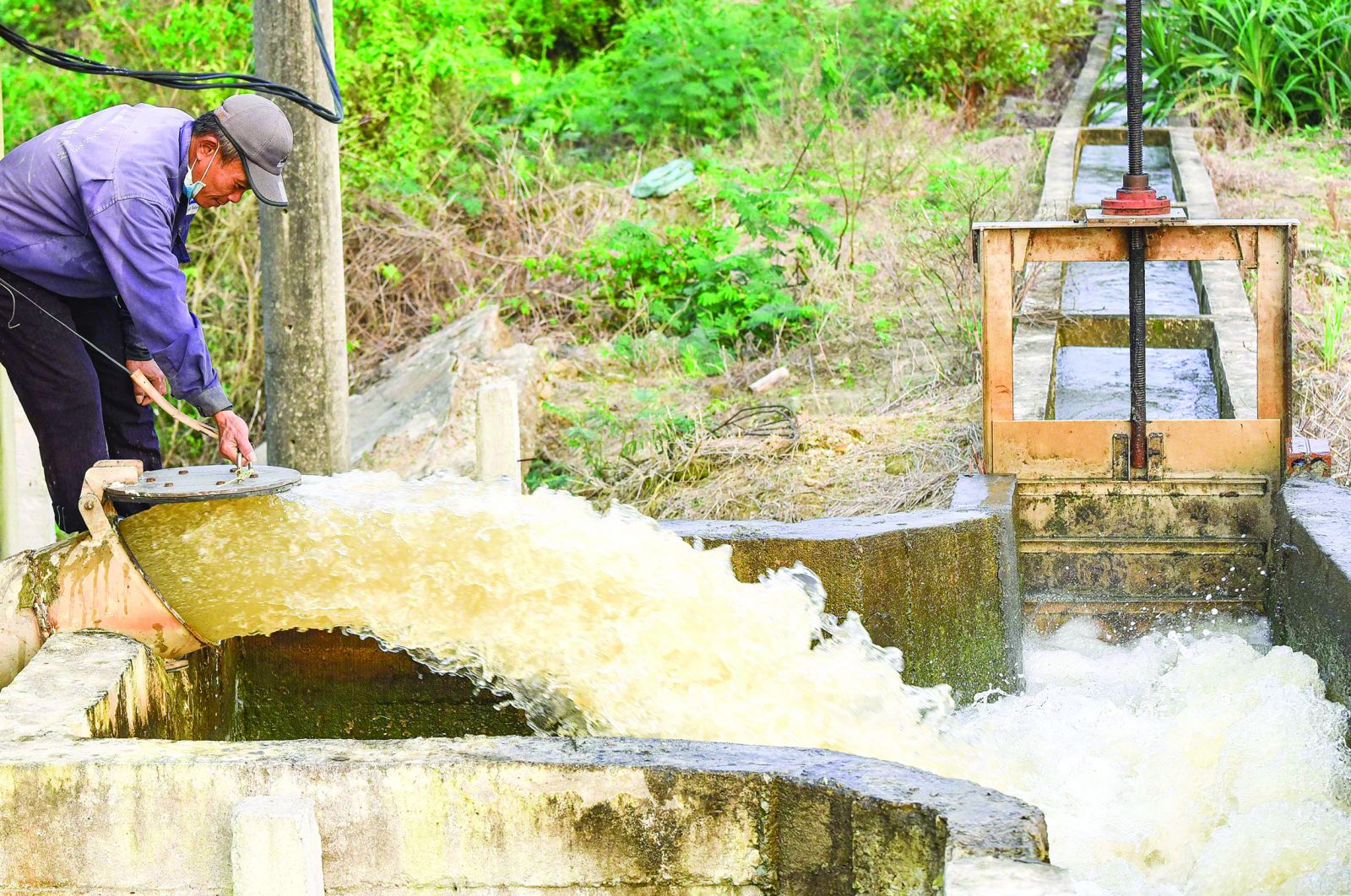 Pump stations ready to supply water for the field 