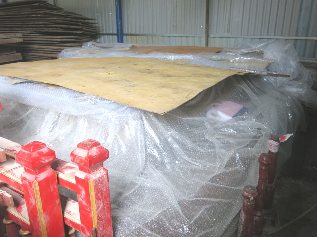 The throne platform still being intact requires no interference