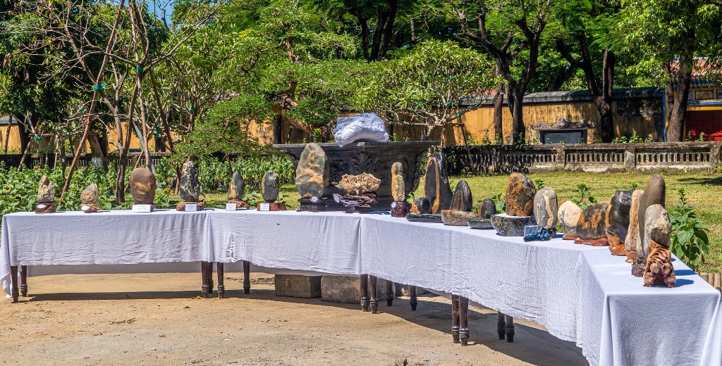 The exhibition also displays many ornamental stone works of collectors