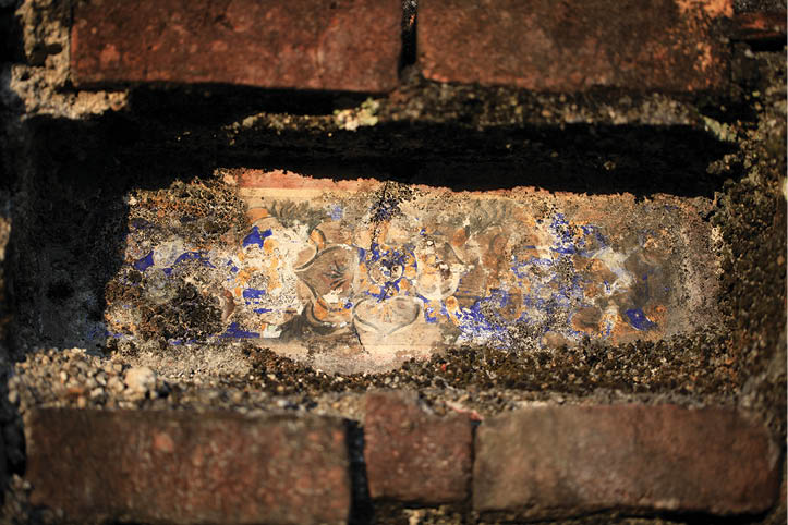 The remaining decorative piece at the Tomb of Empress Dowager Tu Du