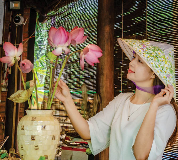 Conical hat made of lepironia articulata leaves