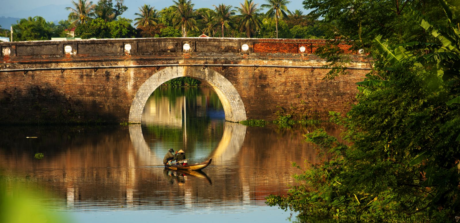 Early morning at Luong Y culvert