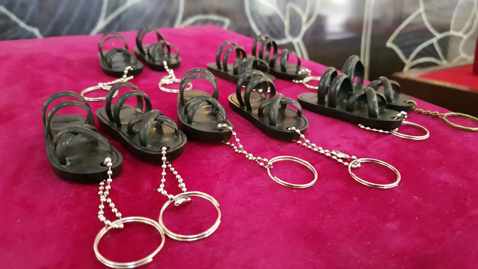 The miniature rubber slippers made as souvenirs