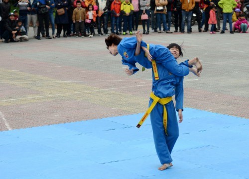 Đòn chân đặc trưng và đẹp mắt của Vovinam
