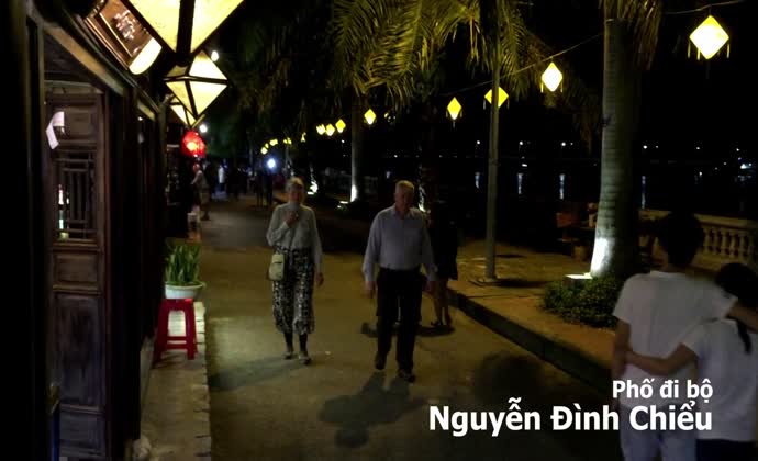 Phố đi bộ Nguyễn Đình Chiểu