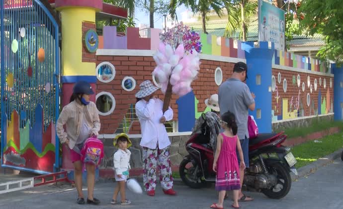 Kẹo tơ tuổi thơ