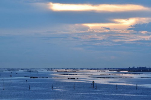 Đây là một vùng đầm phá có tính đa dạng sinh học cao với thành phần nguồn gen phong phú về cả động thực vật trên cạn và dưới nước. Ảnh: Ky Hong