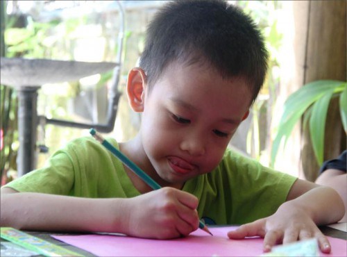 Chăm chú “sáng tác”