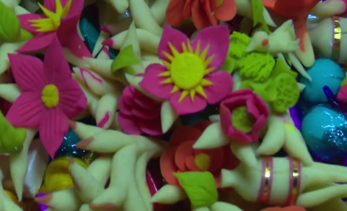Flower-shaped, plant-shaped biscuits: the last confectioner