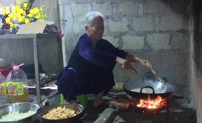 Dân dã mứt sắn