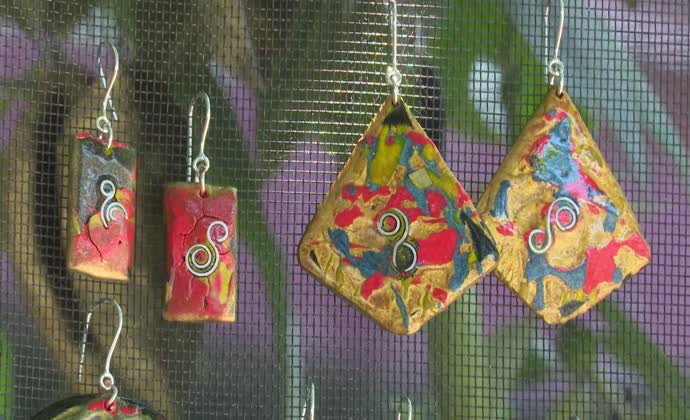 Trang sức sơn mài - Đẹp và thân thiện với môi trường