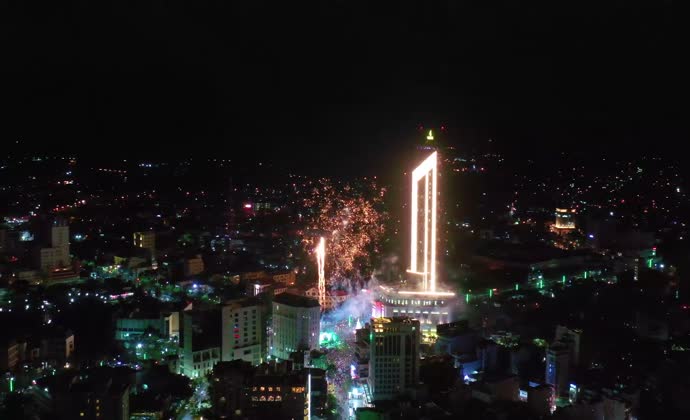 Toàn cảnh đêm nhạc Countdown chào đón thời khắc năm mới 2020