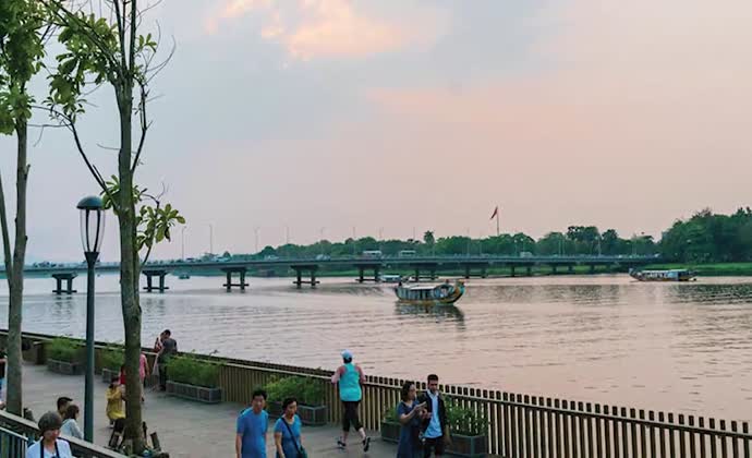 Nhiều thông tin thời sự trên Báo Thừa Thiên Huế ra thứ hai ngày 16/3/2020