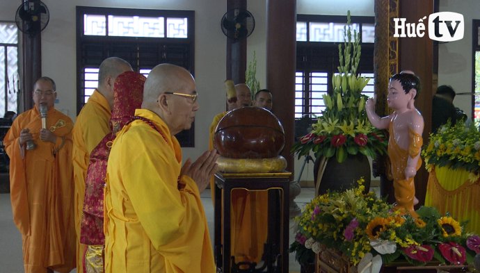 Lễ Phật đản trực tuyến