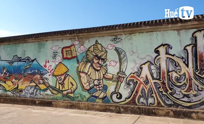 Mural roads in Thua Thien Hue province