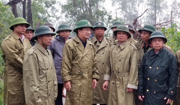 Phó Thủ tướng Trịnh Đình Dũng đến Huế chỉ đạo cứu nạn vụ sạt lở núi ở Thủy điện Rào Trăng 3