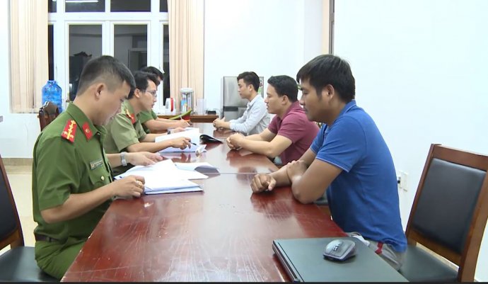 Bắt nhóm lừa đảo công nghệ cao với tang số 46 tỷ đồng