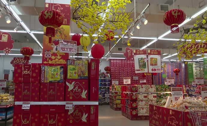 Thị trường hàng hóa tết: Nhiều chương trình giảm giá