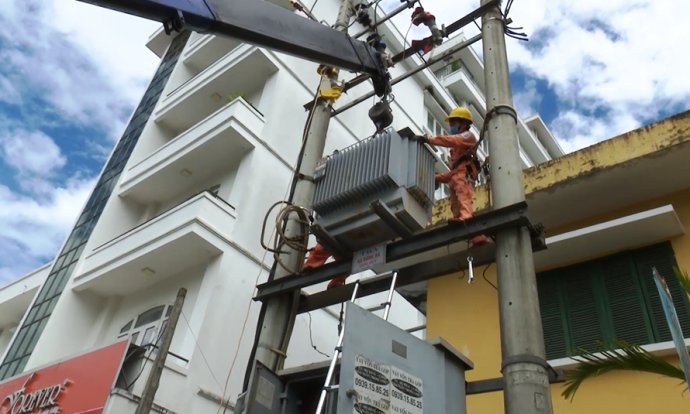 Sử dụng điện hợp lý mùa nắng nóng