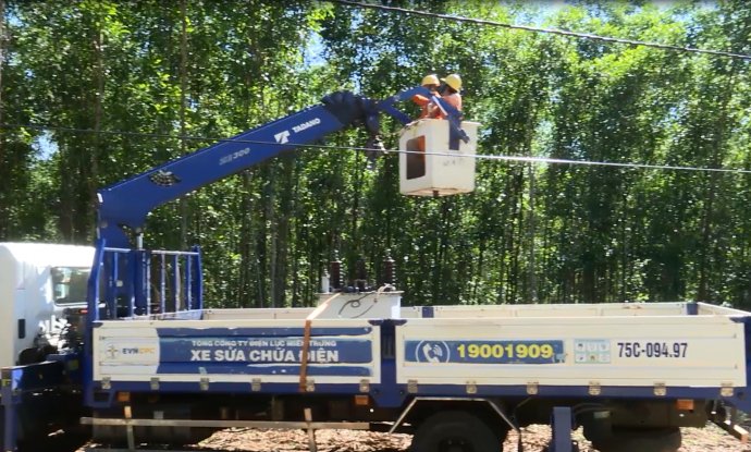 Bảo vệ hành lang an toàn lưới điện