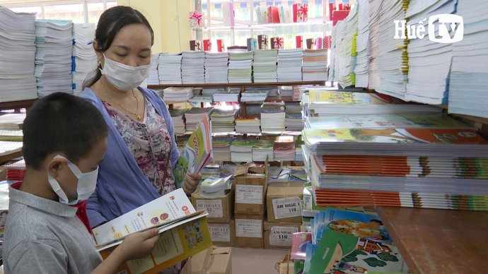 Sẽ cung ứng đủ sách giáo khoa lớp 2 và lớp 6