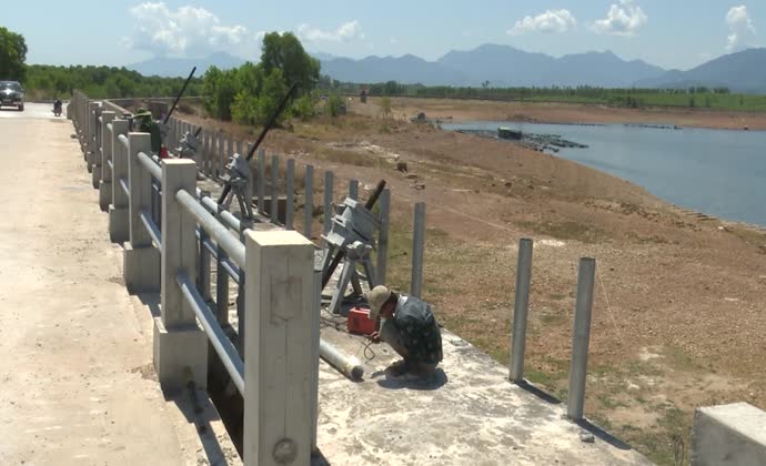 Hồ đập xuống cấp, bỏ ngỏ kiểm định