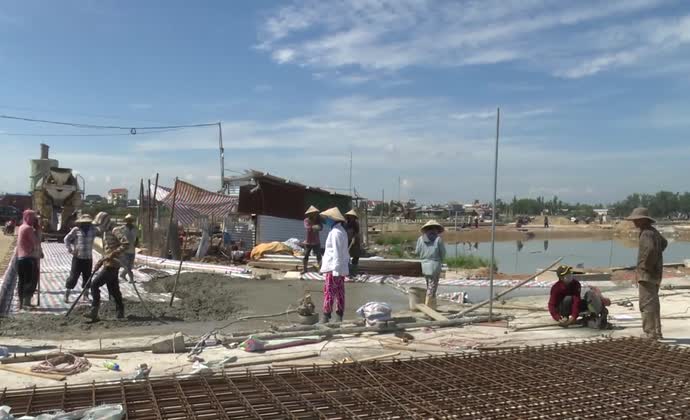 Công trình nâng cấp cơ sở hạ tầng nghề cá: Khó về đích đúng thời hạn