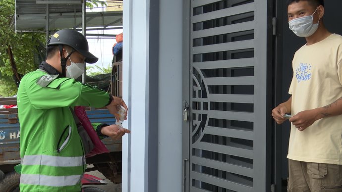 Phòng, chống dịch COVID-19 trong đội ngũ shipper