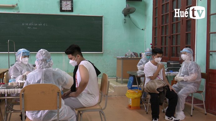 Yên tâm khi trẻ được tiêm vaccine phòng COVID-19