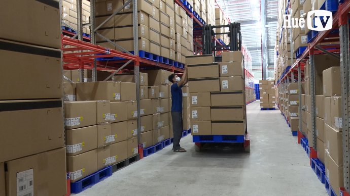 Bản tin kinh tế ngày 25/12: Doanh nghiệp dệt may đón nhiều đơn hàng năm mới