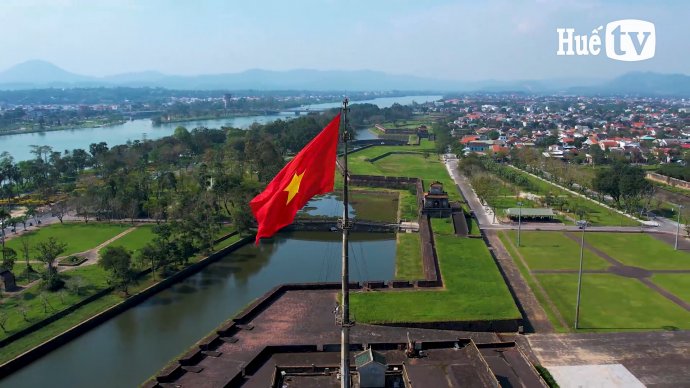 Giữ gìn lá cờ Tổ quốc trên đỉnh Kỳ đài