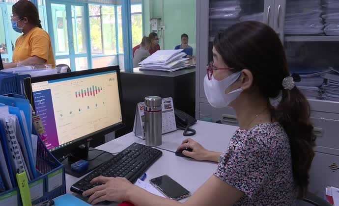 Chi lương qua ngân hàng: Cần những cái bắt tay