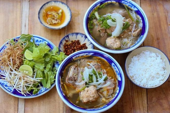 Bún bò cơm nguội: Món ăn của ký ức