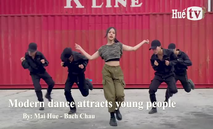 Modern dance attracts young people