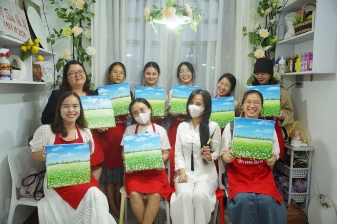 Trải nghiêm hội họa với lớp vẽ miễn phí