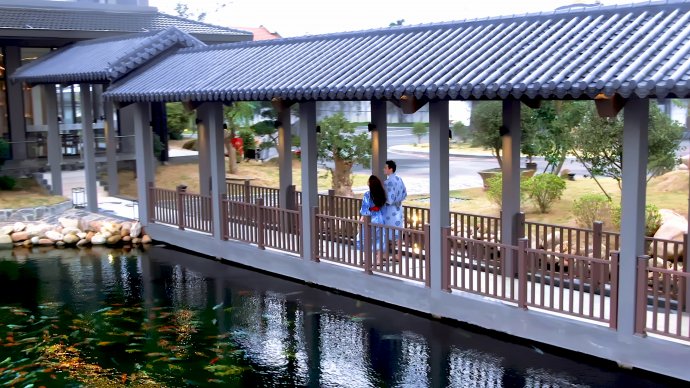 Exploiting resort tourism combined with medical examination and treatment