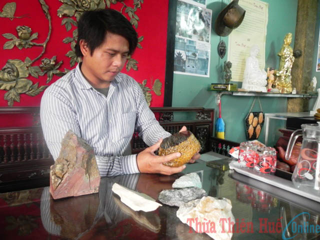 Gửi tình yêu vào đá
