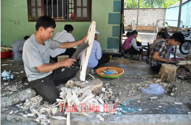 Phu trầm đánh đu số phận