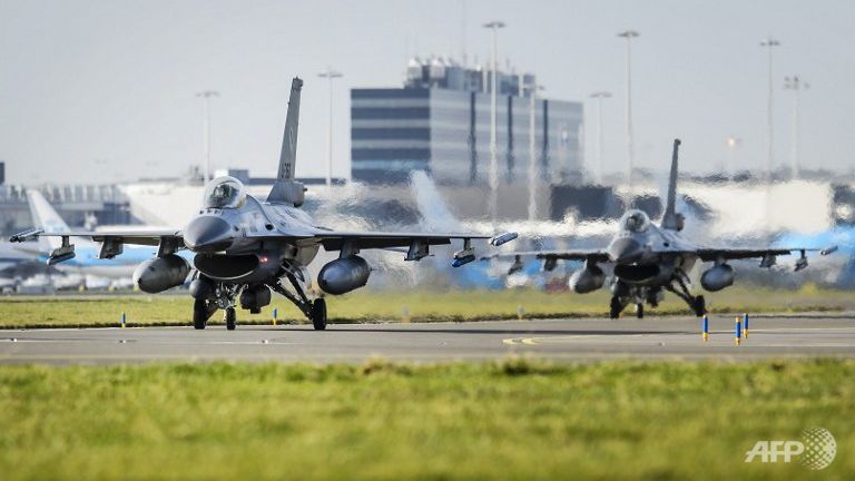 Hà Lan sẽ tham gia không kích chống IS ở Syria