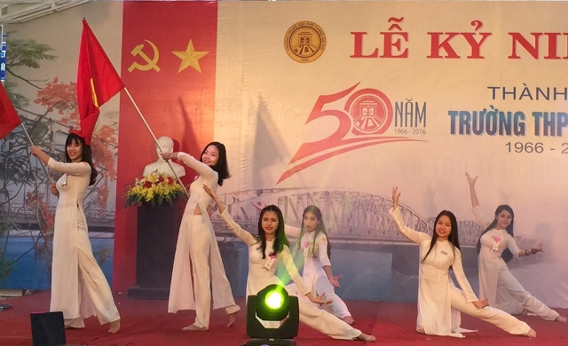 Nỗ lực đưa Trường THPT Gia Hội phát triển