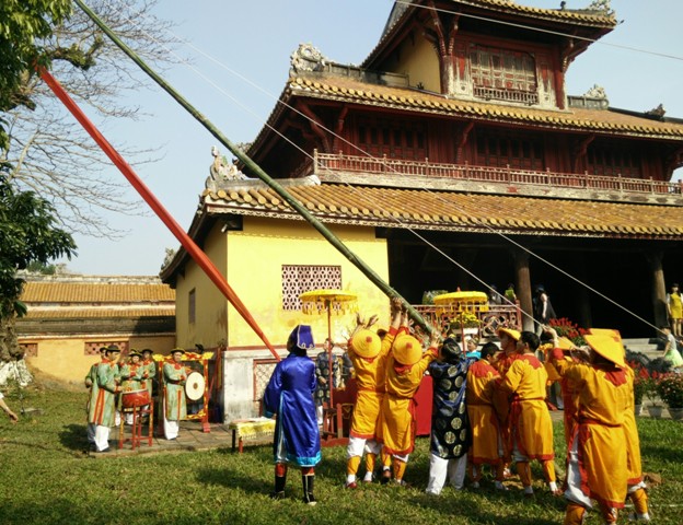 Lễ hạ nêu và khai ấn ở Đại nội Huế