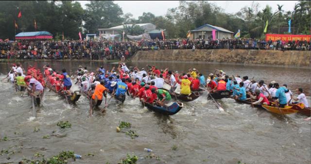 Đua Xuân khai hội trên sông Vực