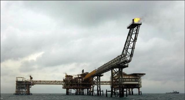 Iran giữ lập trường cứng rắn trong cuộc đàm phán với OPEC