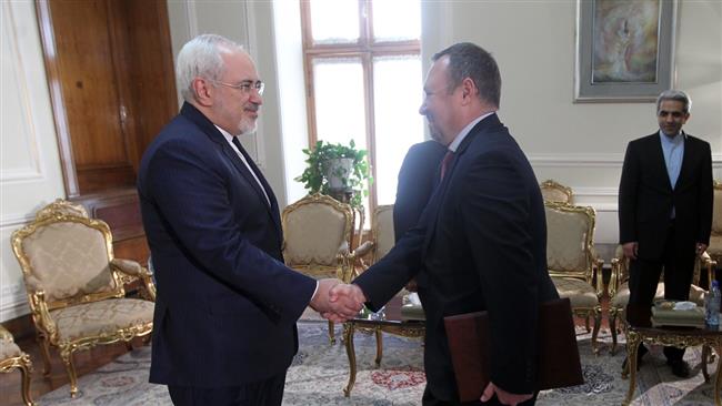 Iran hi vọng mở rộng quan hệ kinh tế với Ukraine