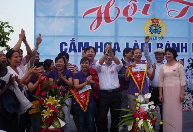 Làm tốt vai trò “cầu nối”