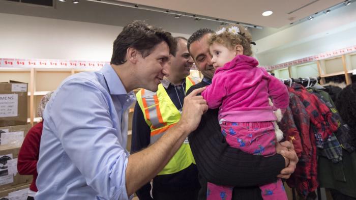 Canada hoàn thành cam kết tiếp nhận 25 000 người tị nạn