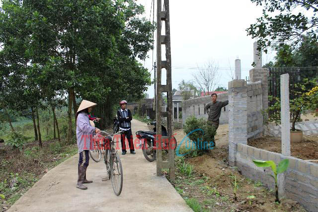 Cột điện gây họa