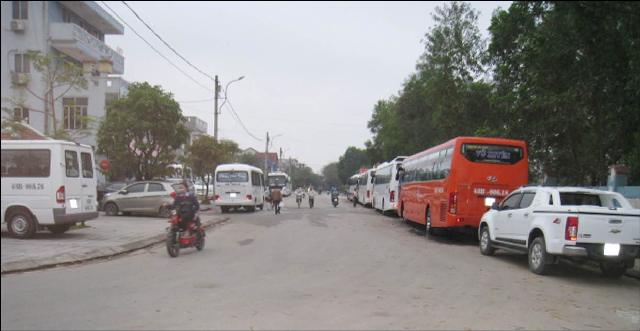 Bất cập từ điểm đỗ xe tự phát