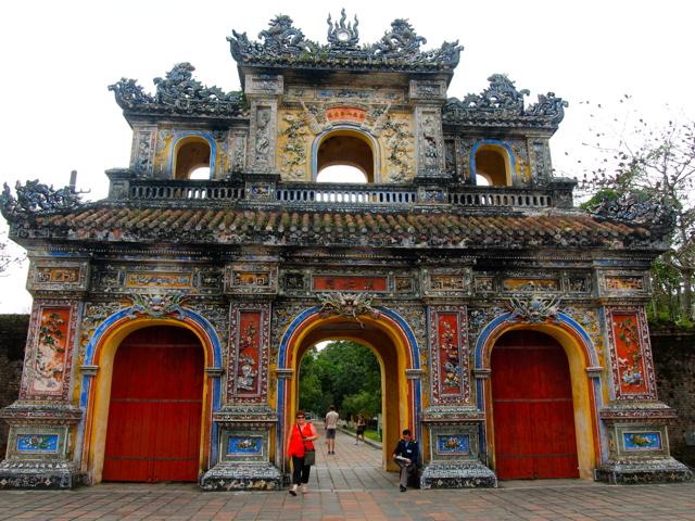 Blogger Mỹ chia sẻ kinh nghiệm khám phá kinh đô Huế